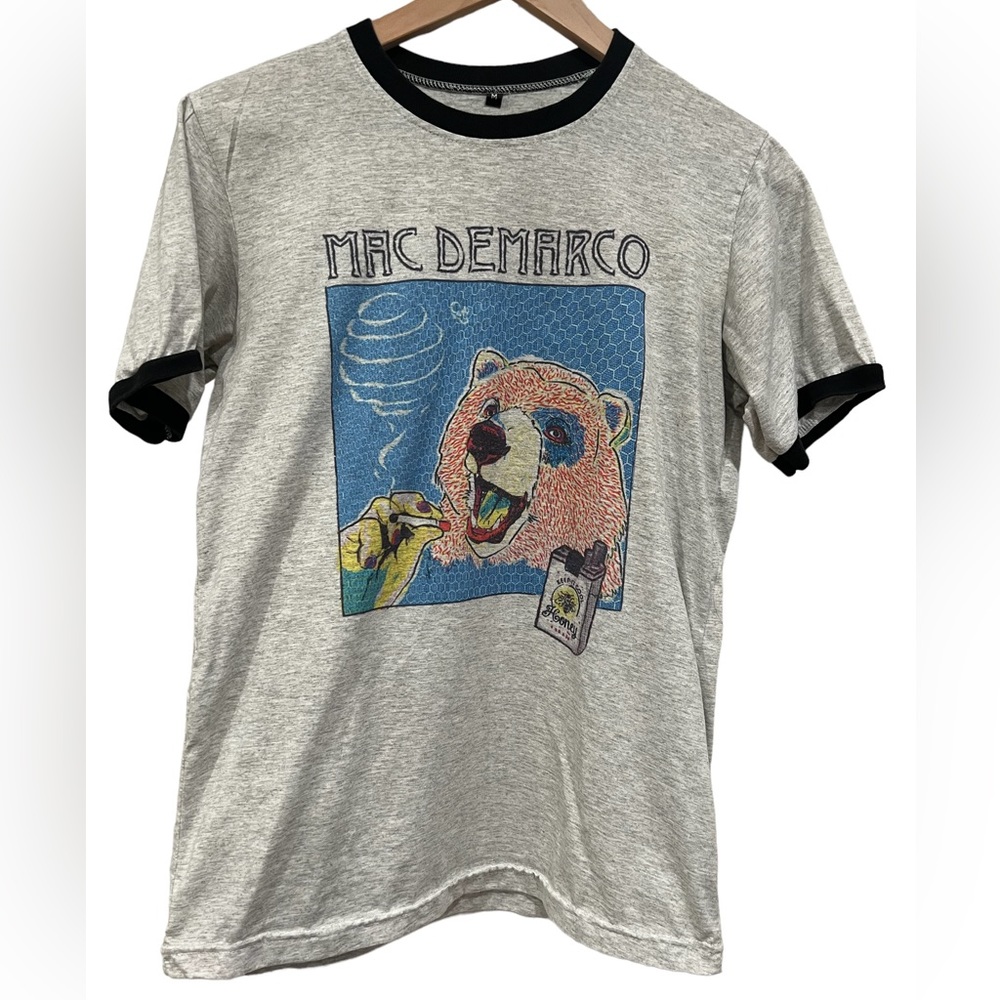 Mac Demarco Geaphic Tee